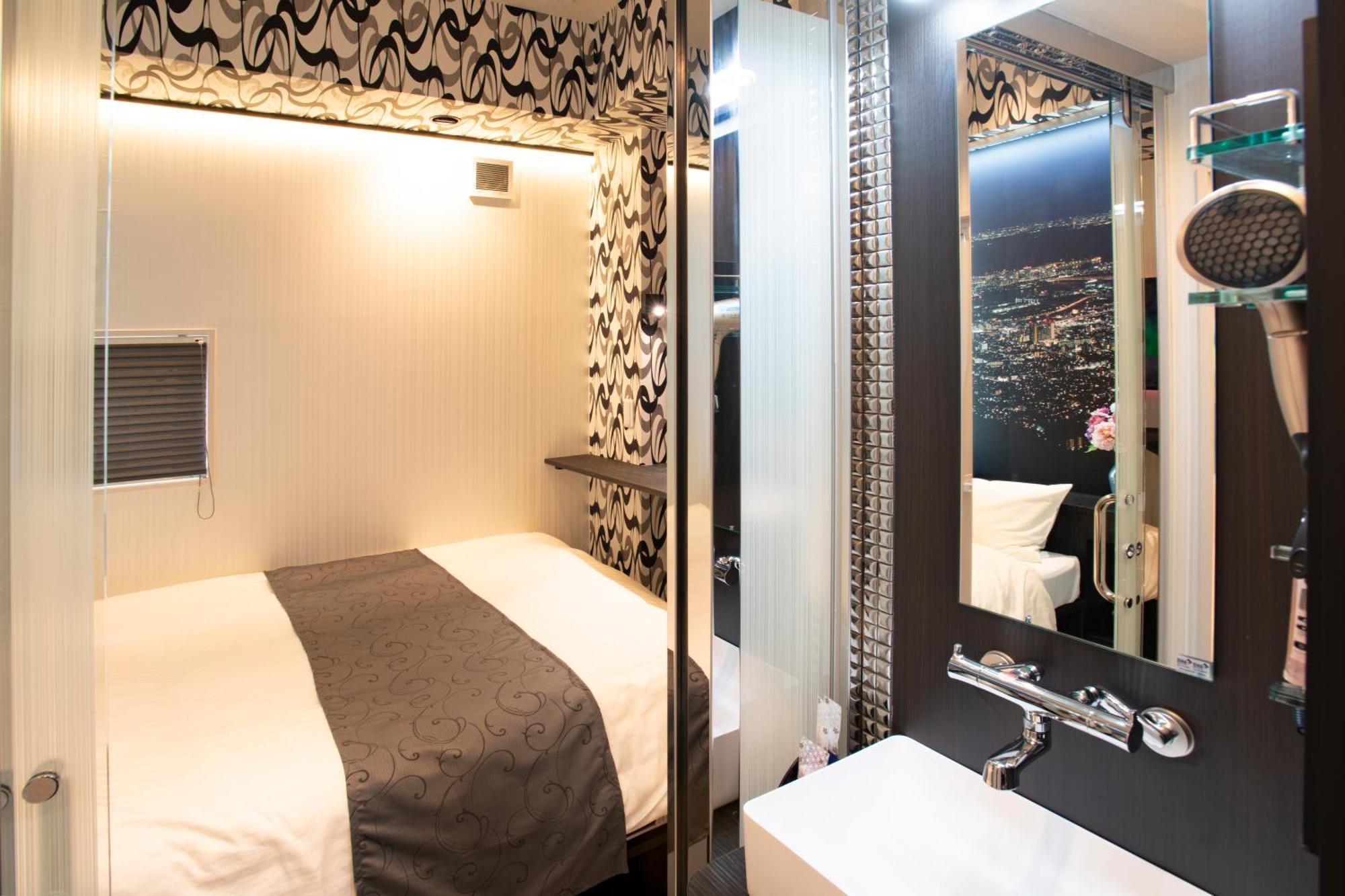 Hotel Xcell Hiroshima Nagarekawa חדר תמונה